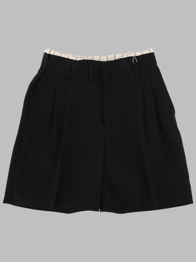 SHORTS IN LANA