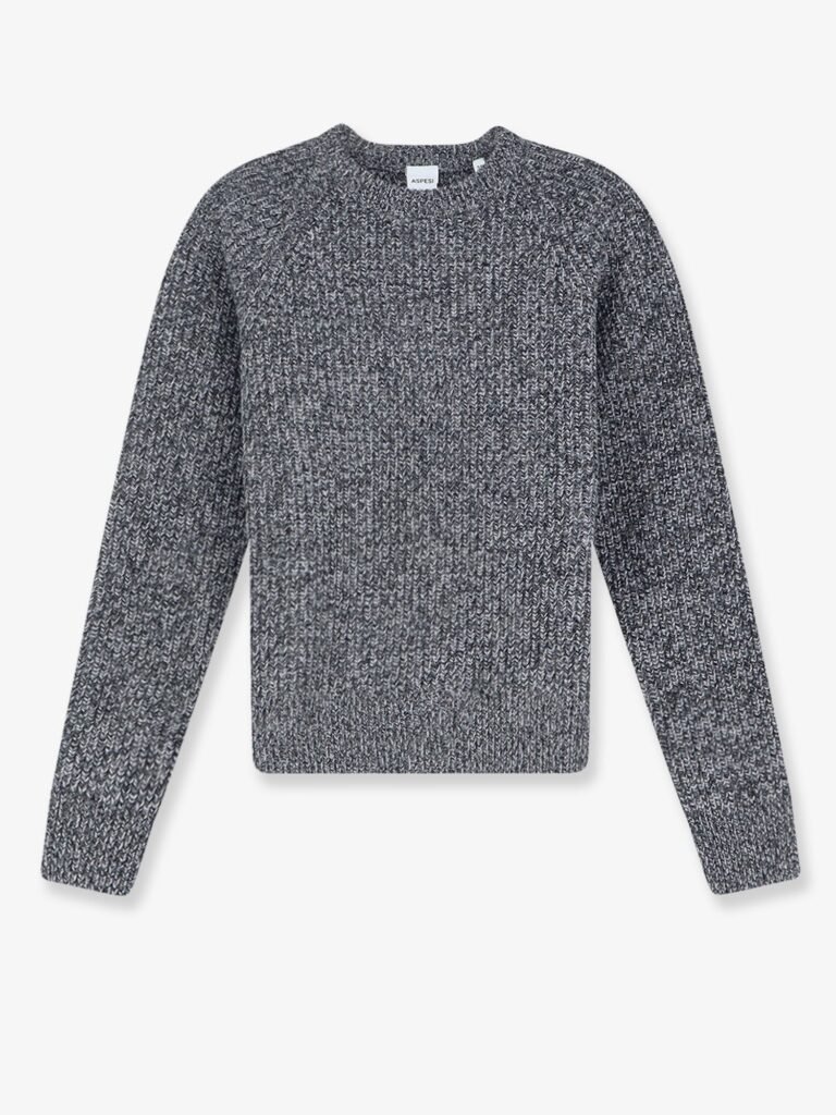 Virgin wool sweater