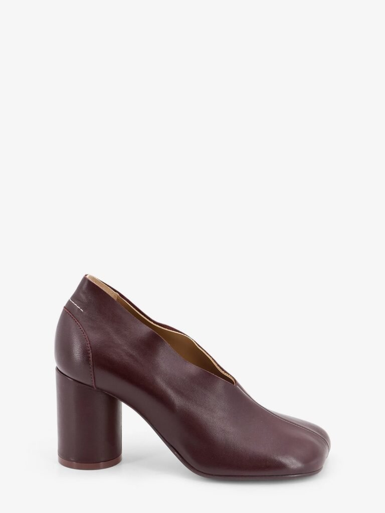 Leather pump with iconic Anatomic toe