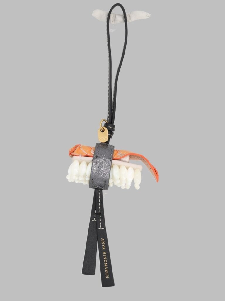 CHARM "NIGIRI" IN PELLE