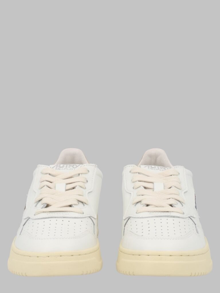 SNEAKER "MEDALIST LOW