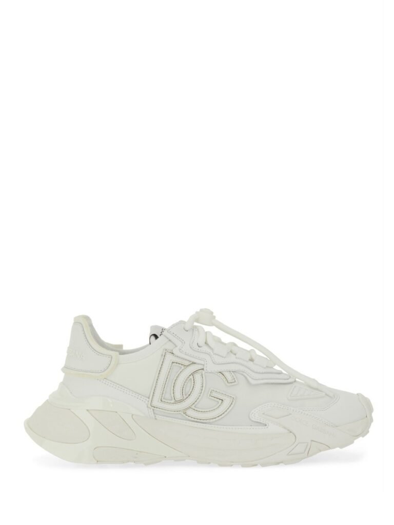 SNEAKER WITH LOGO