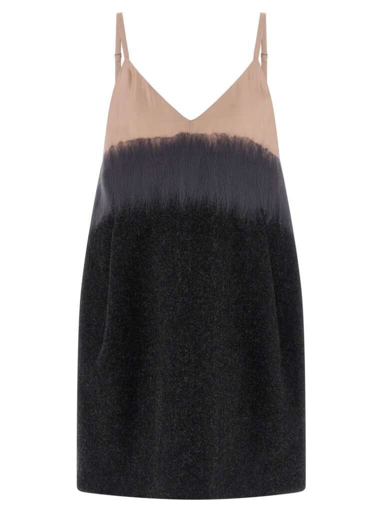 Nikolas' dress
