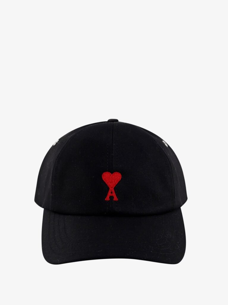 Cotton hat with embroidered logo on the front