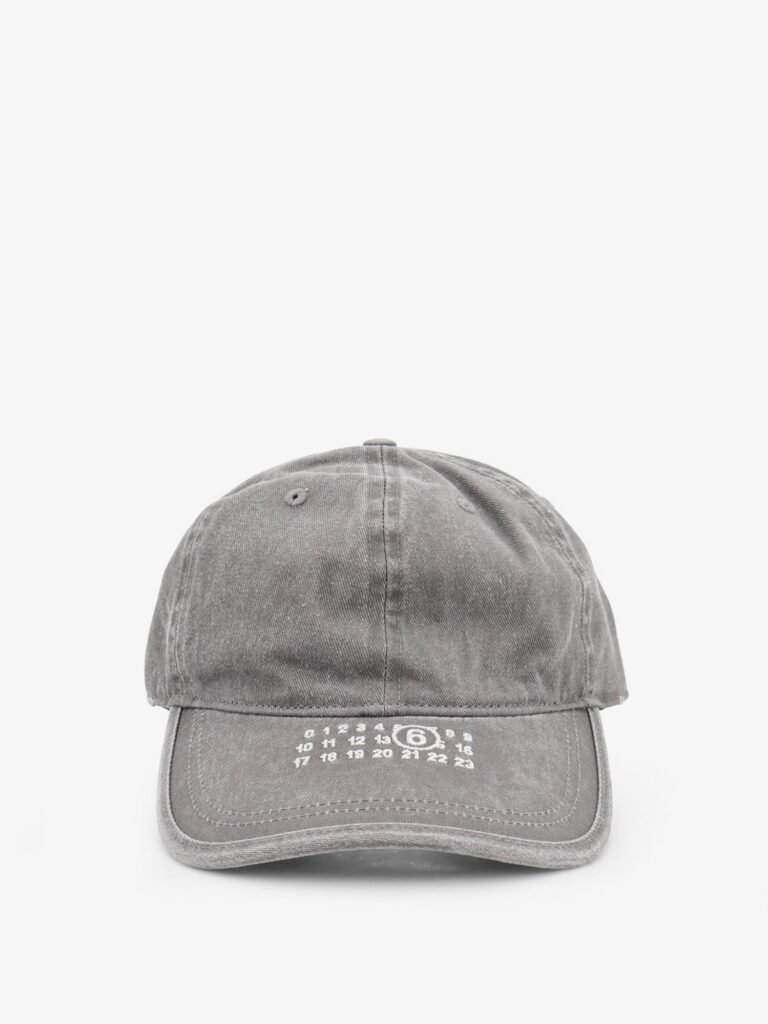 Cotton hat with embroidered Numeric logo