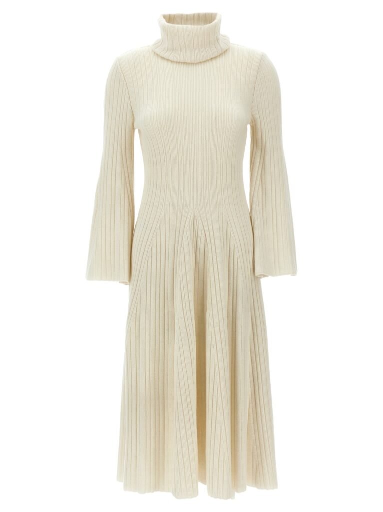 Ludmilla' dress
