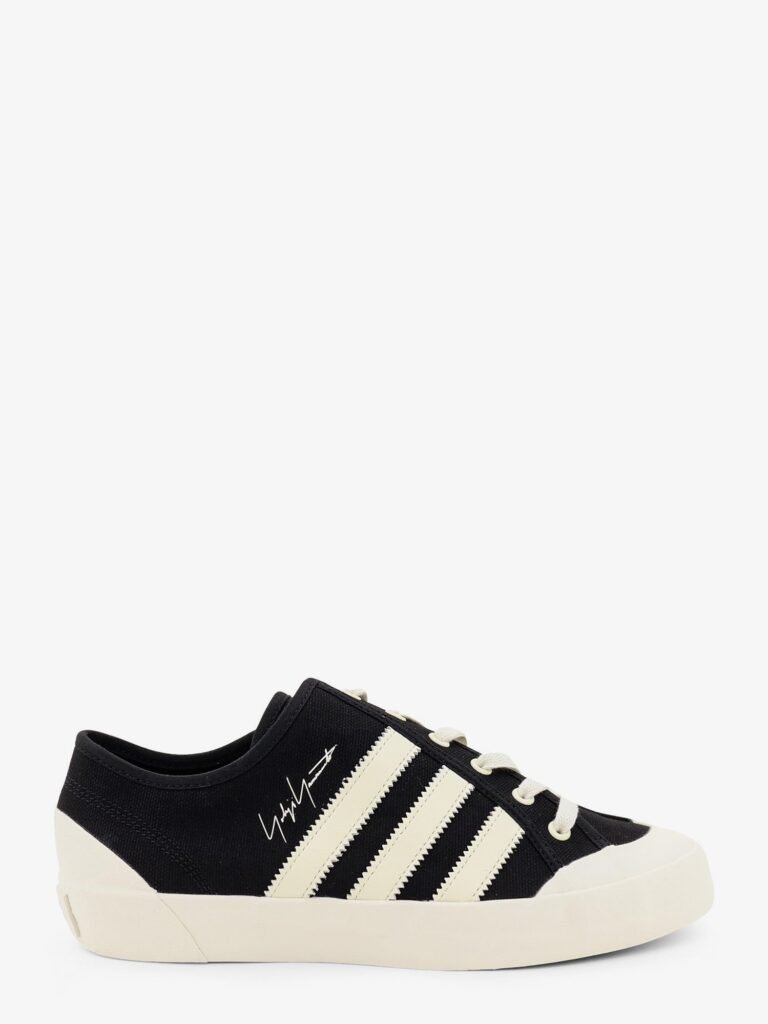Canvas sneakers with iconic side stripes