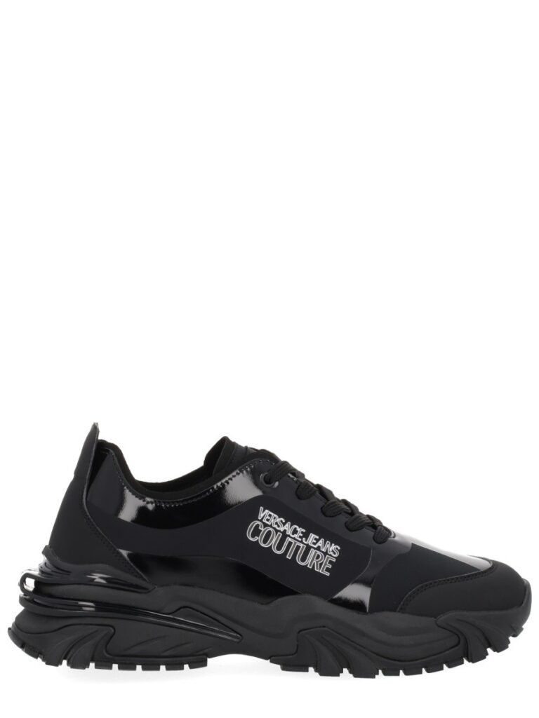 "NEW TRAIL" SNEAKER