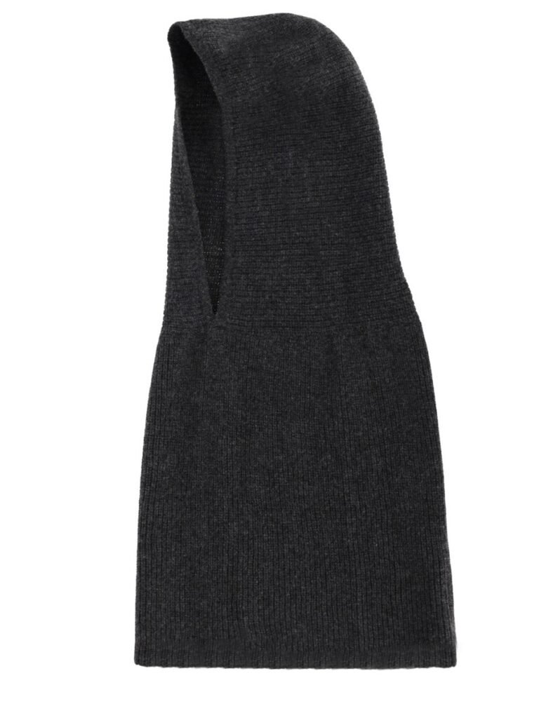 KNITTED HOOD