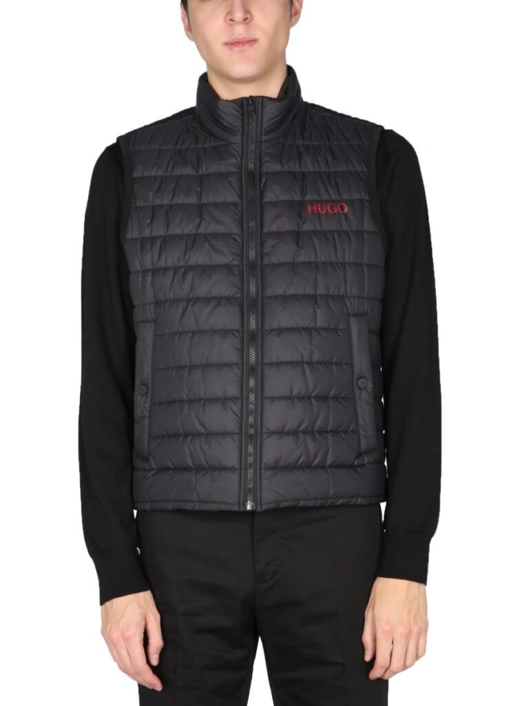 HOODED DOWN VEST