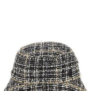 'Axel' hat