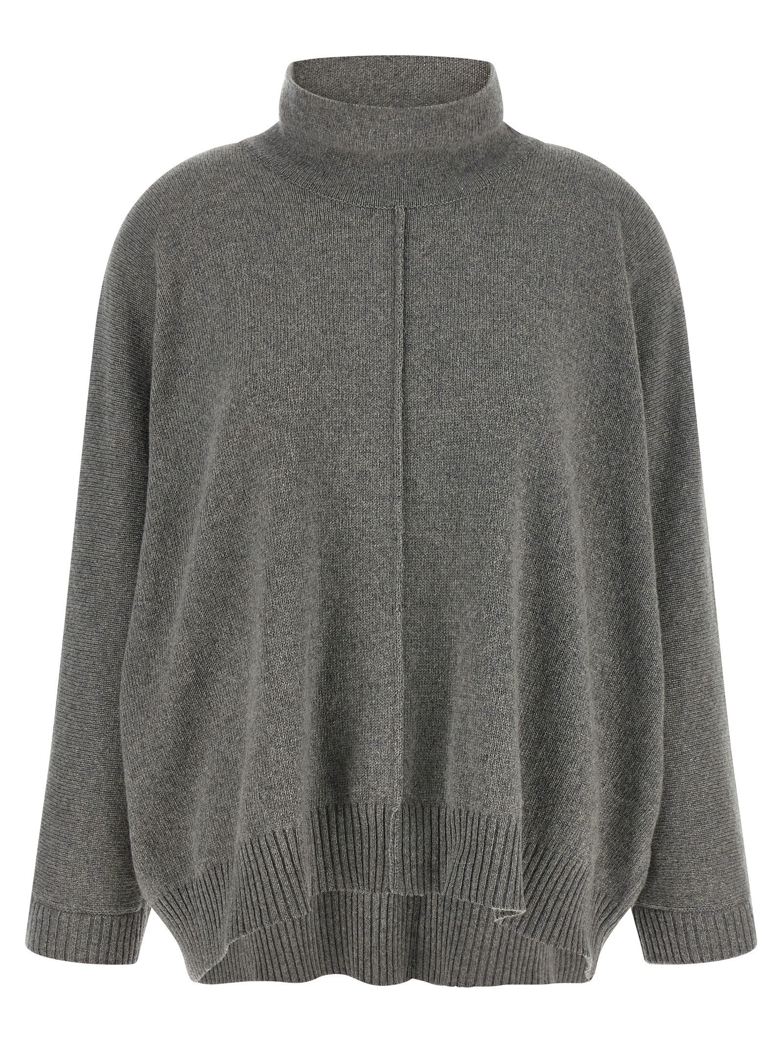 Central stitching sweater