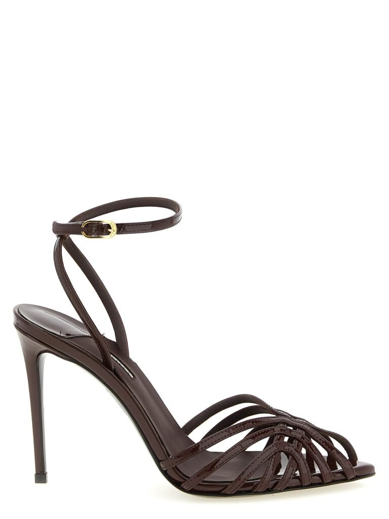 Embrace' sandals