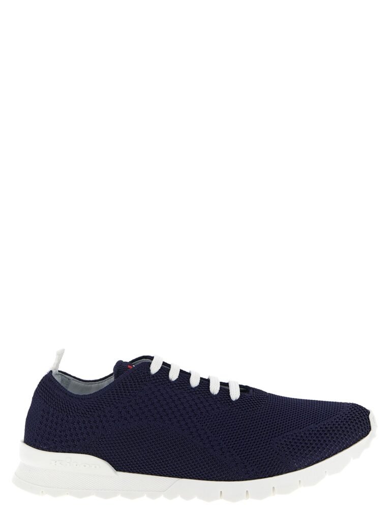 'Fits' sneakers