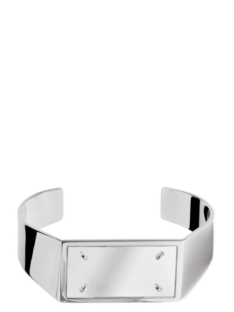Four Stitches' bracelet