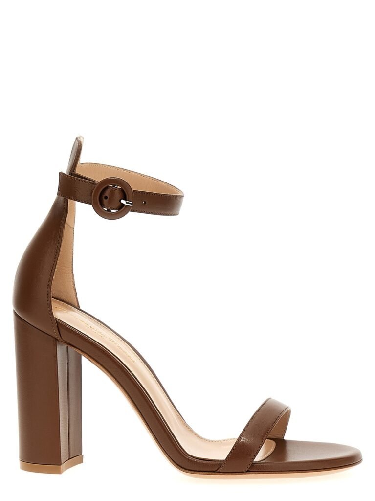 Gaeta' sandals