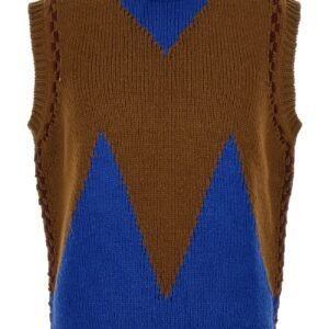 M-shaped intarsia vest