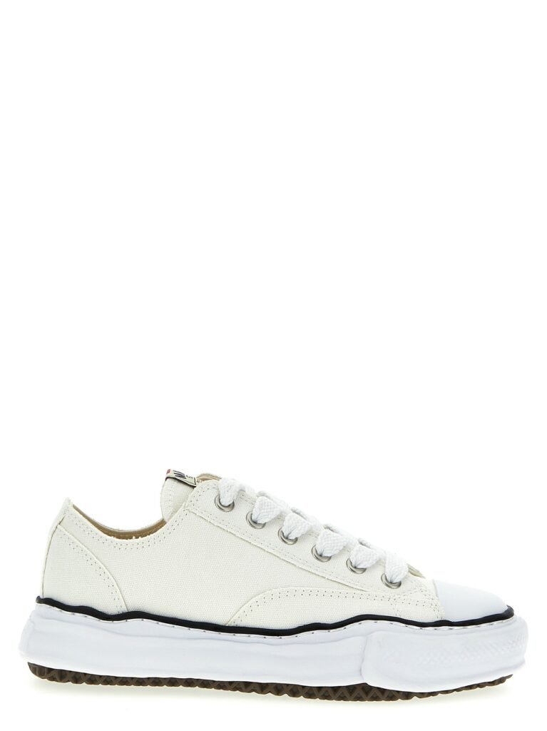 Peterson' sneakers