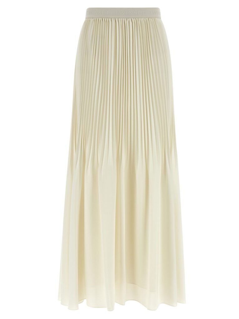 Pleated skirt