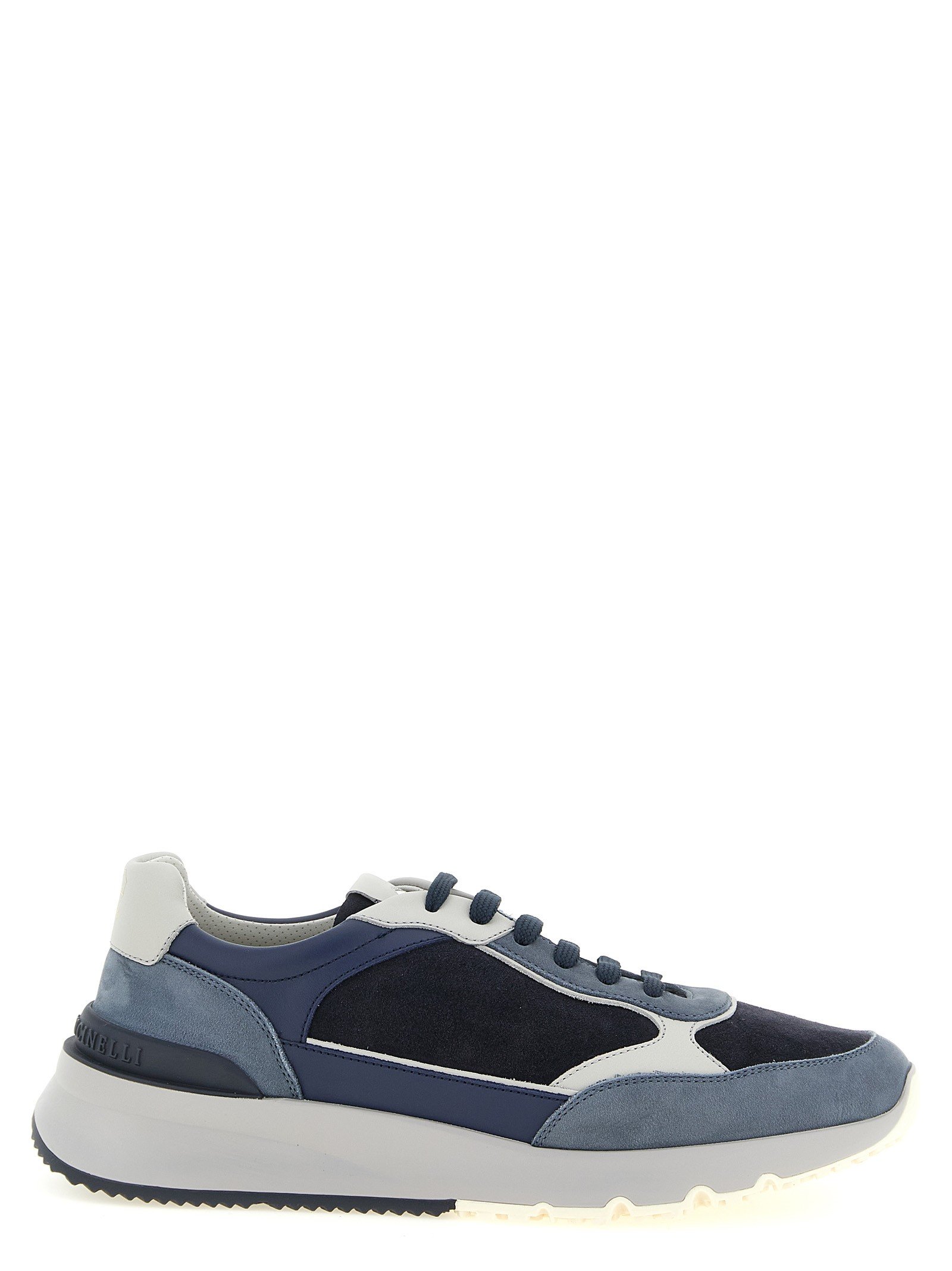 'Runners' sneakers