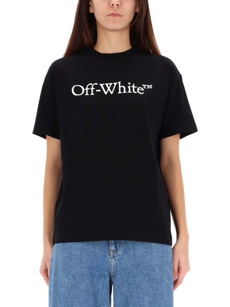 T-SHIRT WITH LOGO
