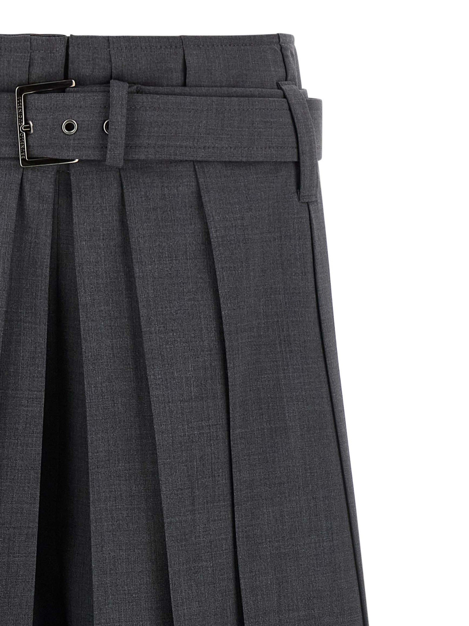 Tailored pleated bermuda shorts - Image 3