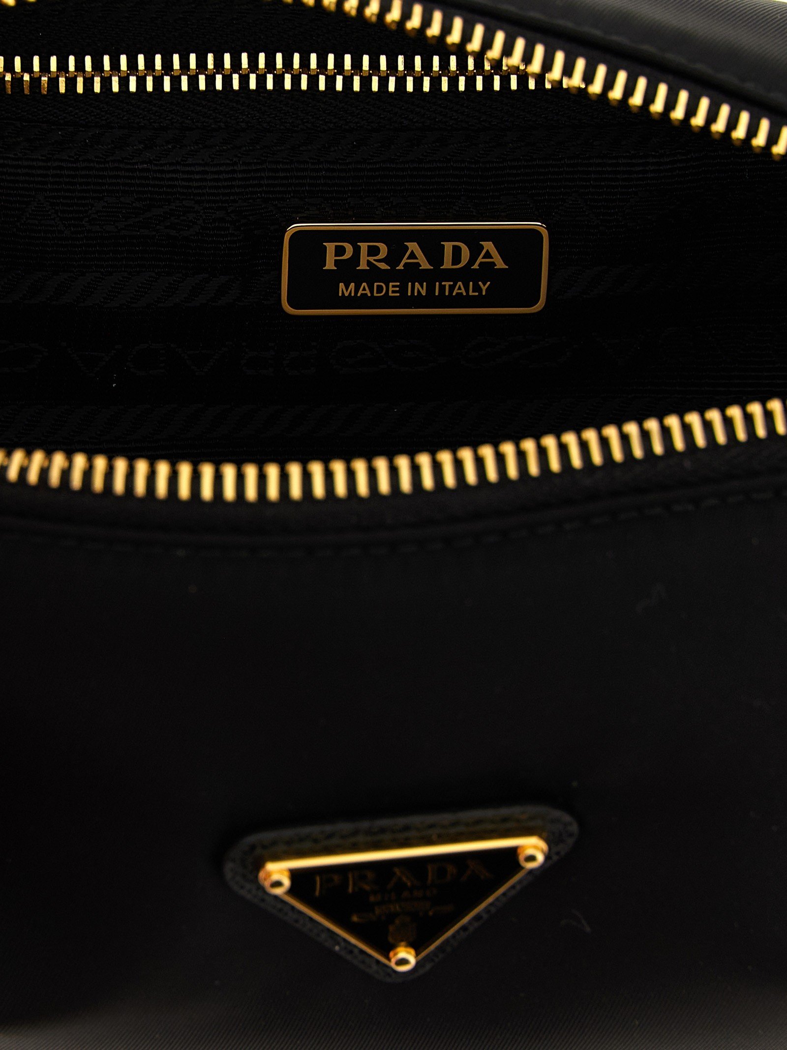 Triangle logo shoulder bag - Image 4