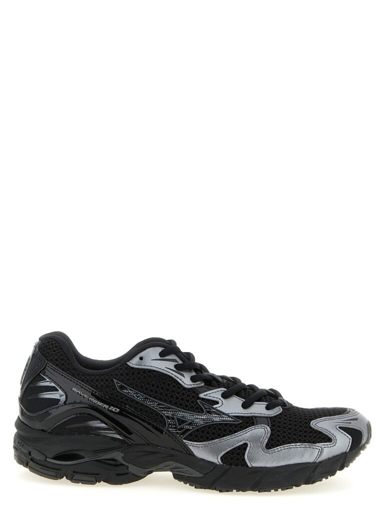 'Wave Rider 10' sneakers