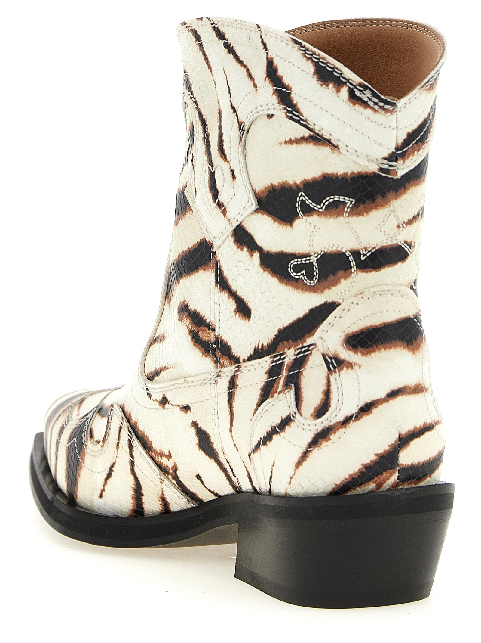 Lazri boutique fashion europe